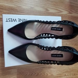 Nine West women size 7 Tansy black pump